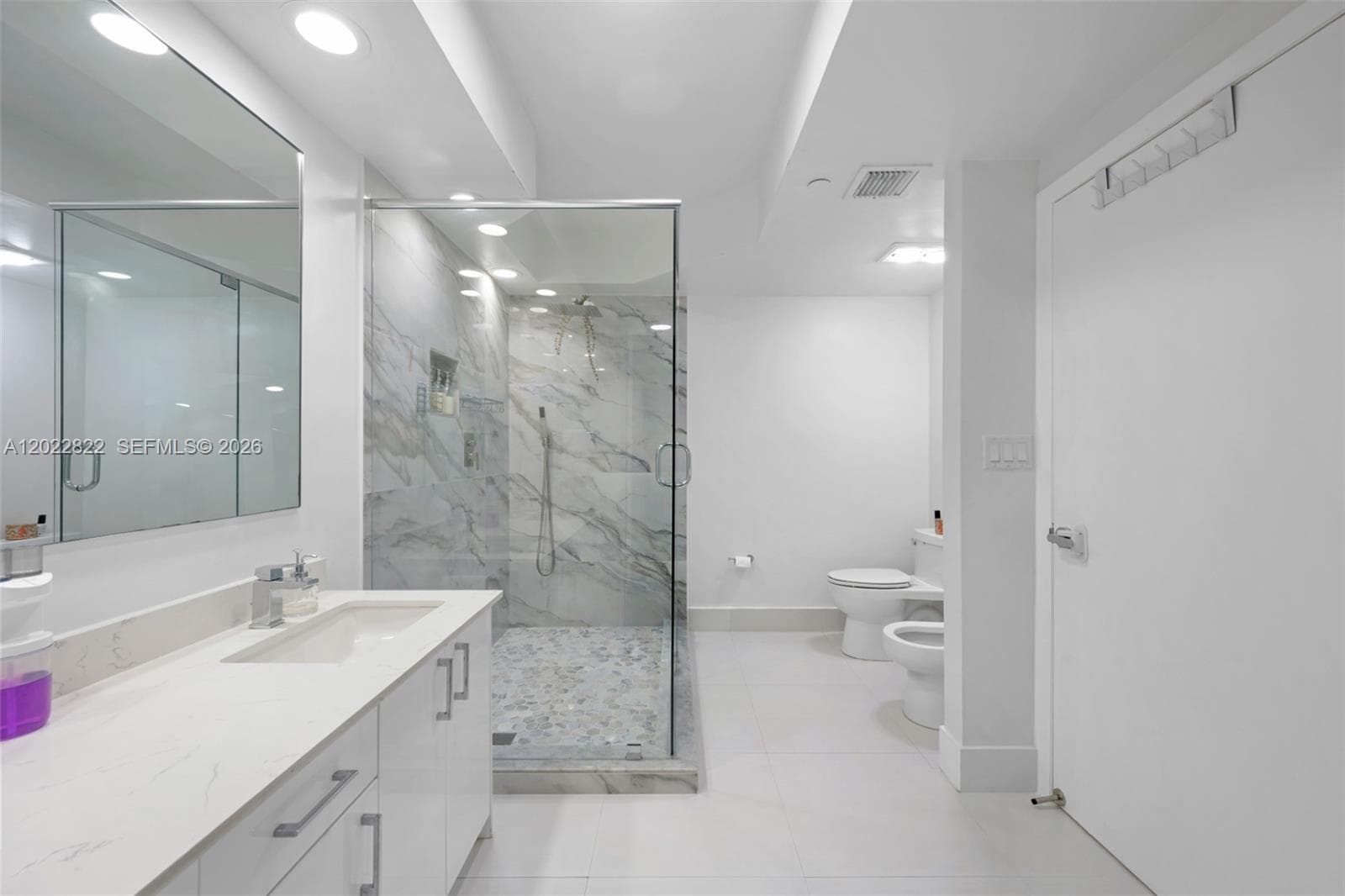 20281 E Country Club Dr 2310 photo 8