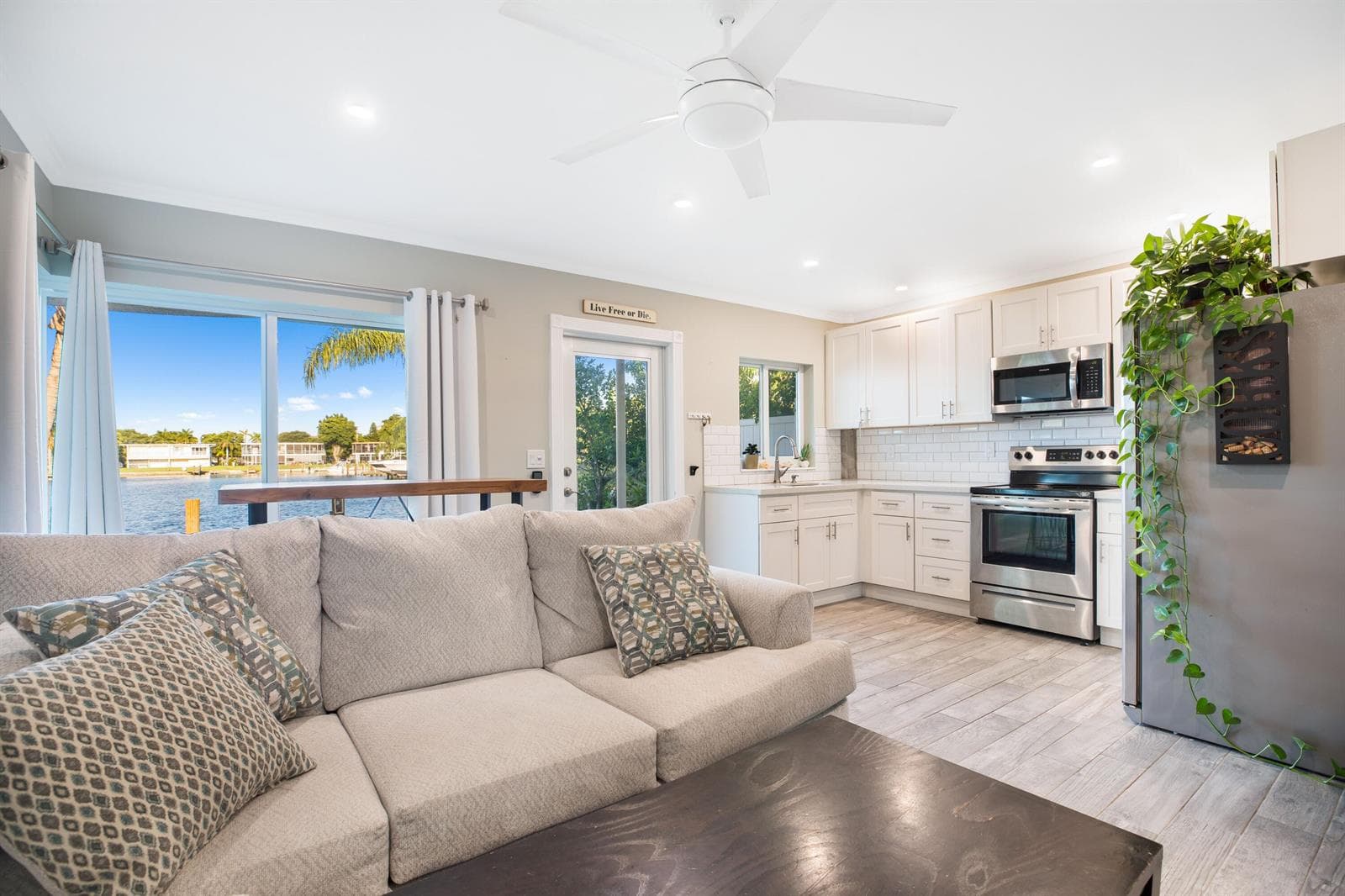 1400 SE 7th Avenue #2 2