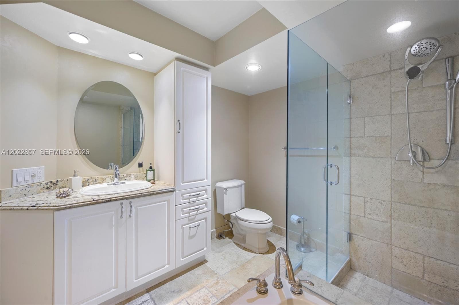 20185 E Country Club Dr 1104 photo 17