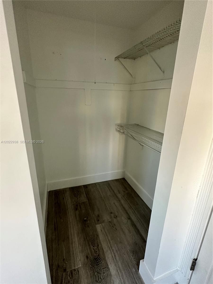 3601 NE 170th St 409 photo 18