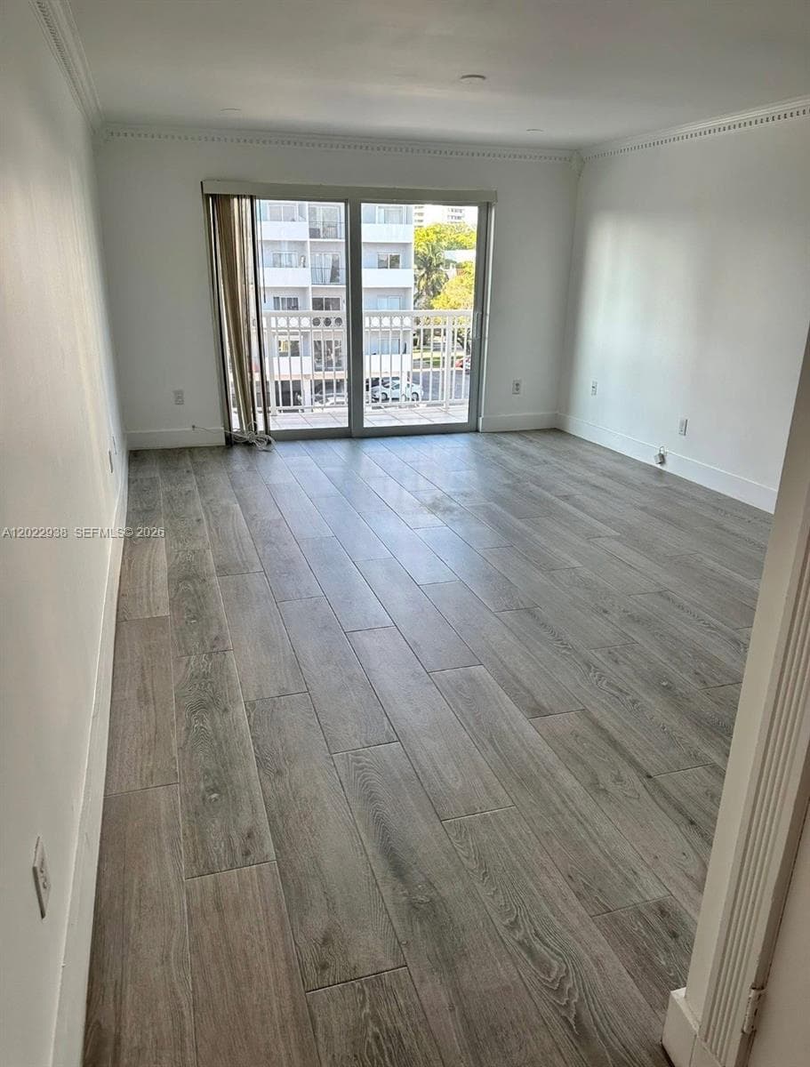 3601 NE 170th St 409 photo 21