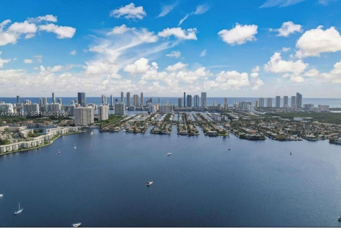 17111 Biscayne Blvd 2209 photo 15