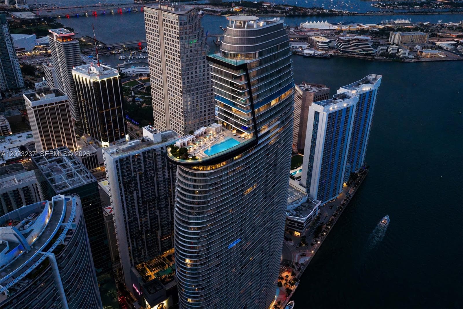 300 S Biscayne Blvd Way 2107 photo 16