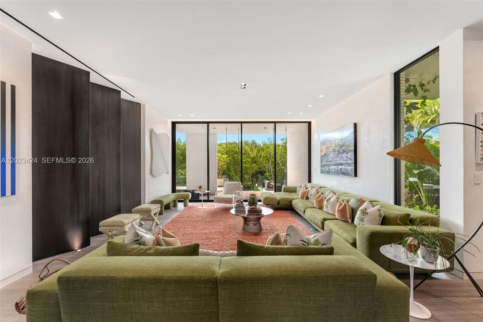 132 Paloma Dr 5