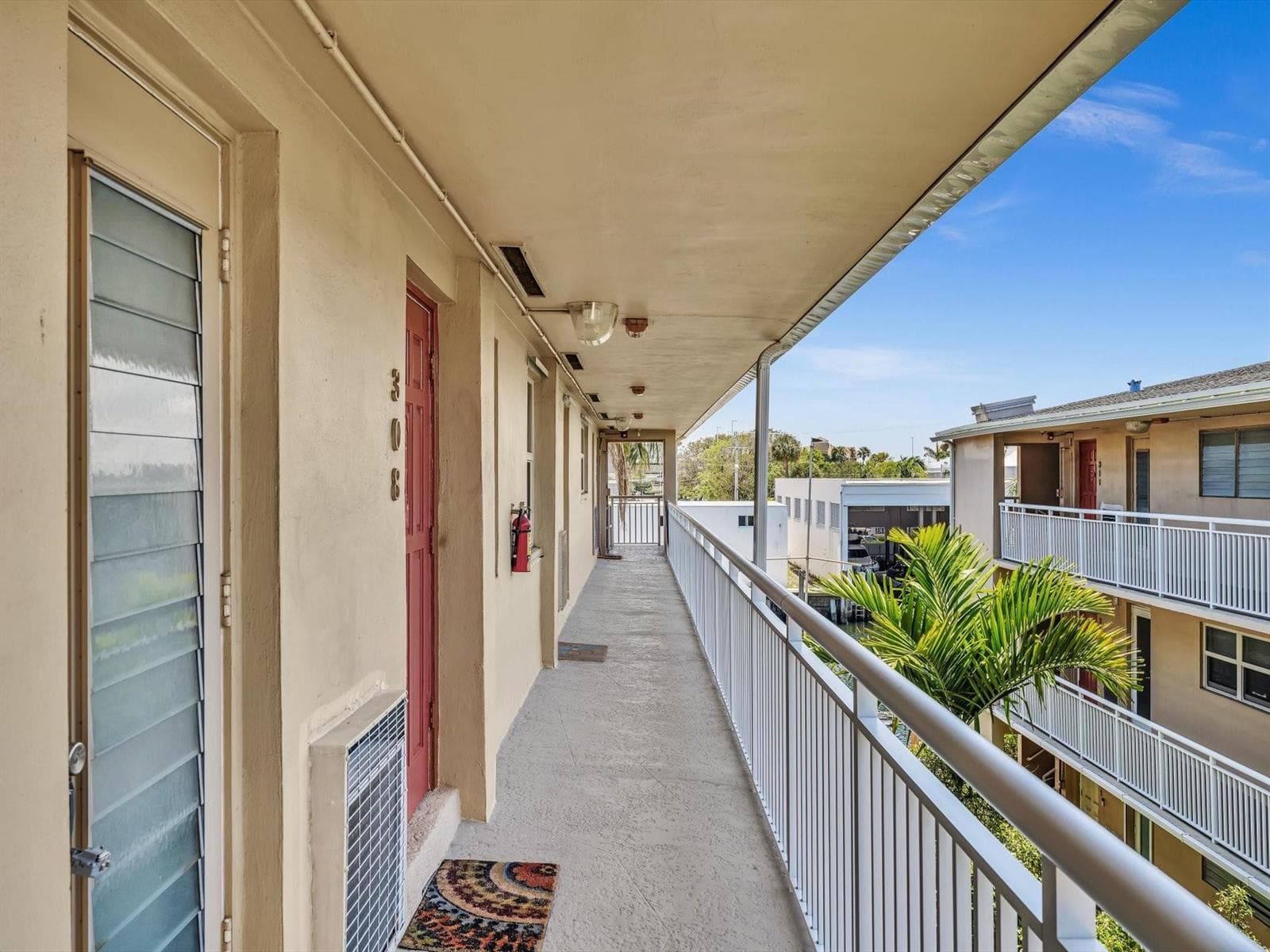 1510 SE 15th Street #308 3