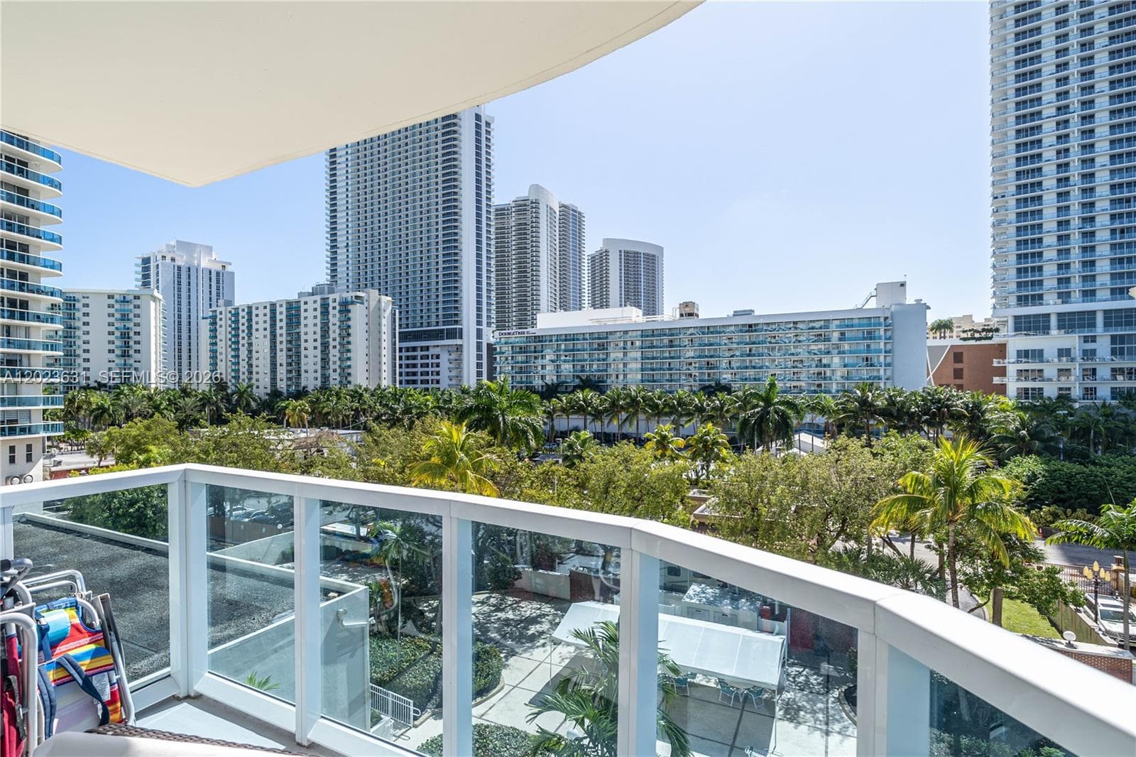 3800 S Ocean Dr 306 photo 3
