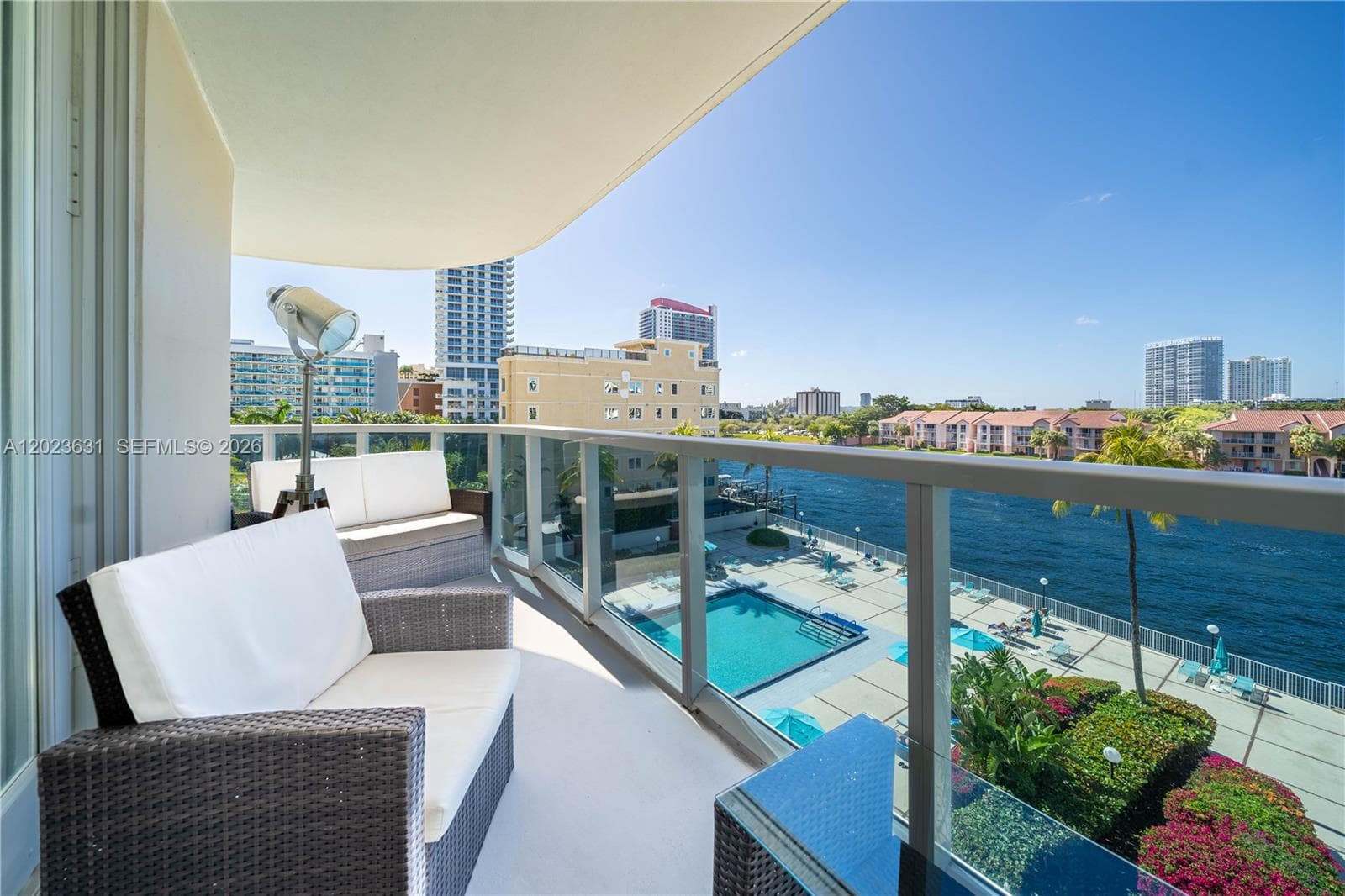 3800 S Ocean Dr 306 photo 4