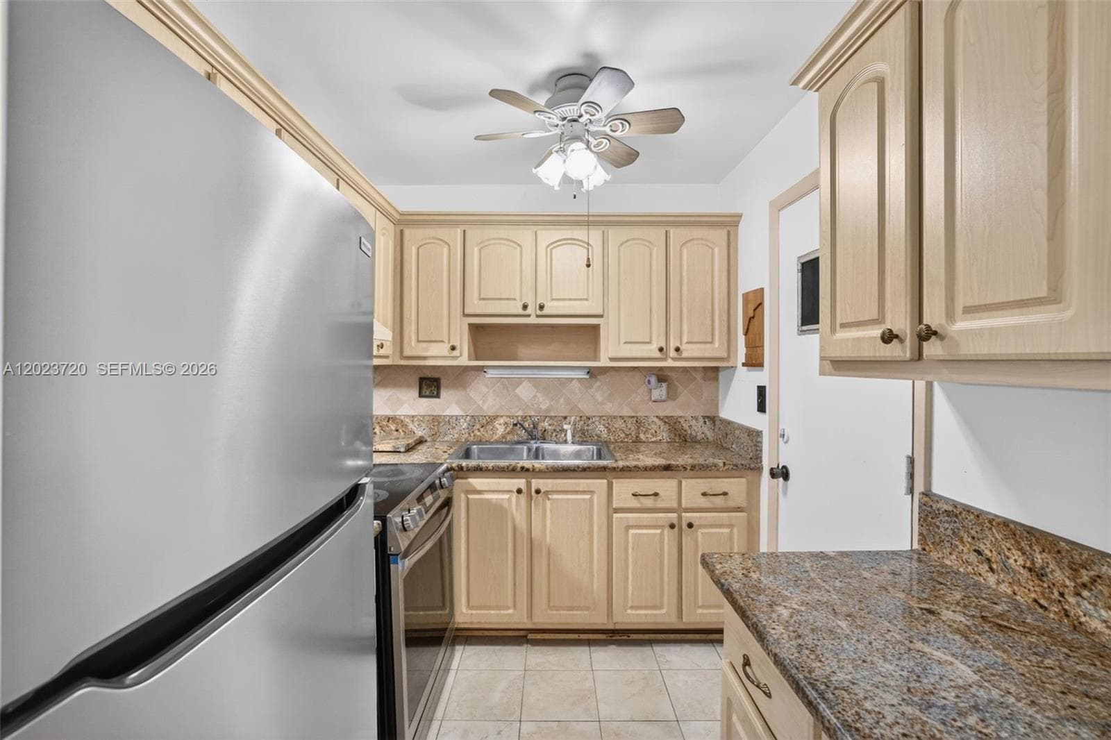 3040 NE 16th Ave 310 photo 8