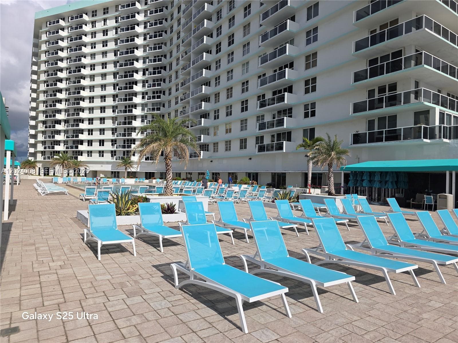 3725 S Ocean Dr 617 photo 9