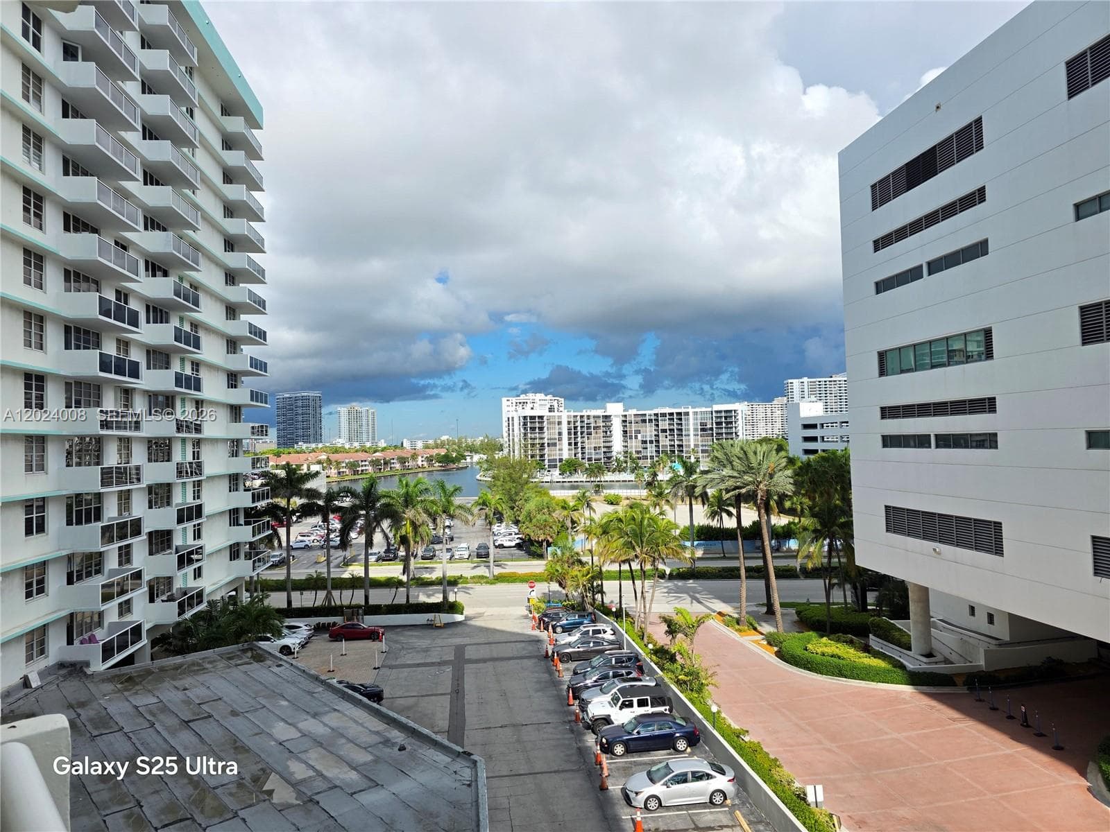 3725 S Ocean Dr 617 photo 18