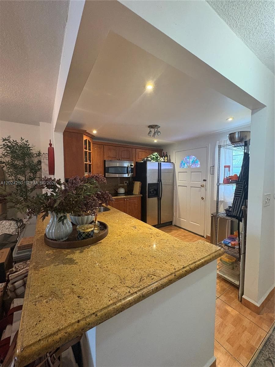 3551 NE 169th St 104 photo 6