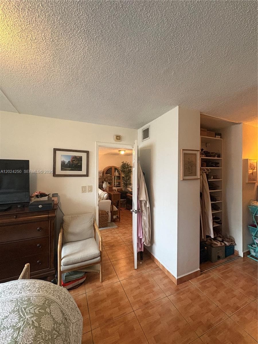 3551 NE 169th St 104 photo 17