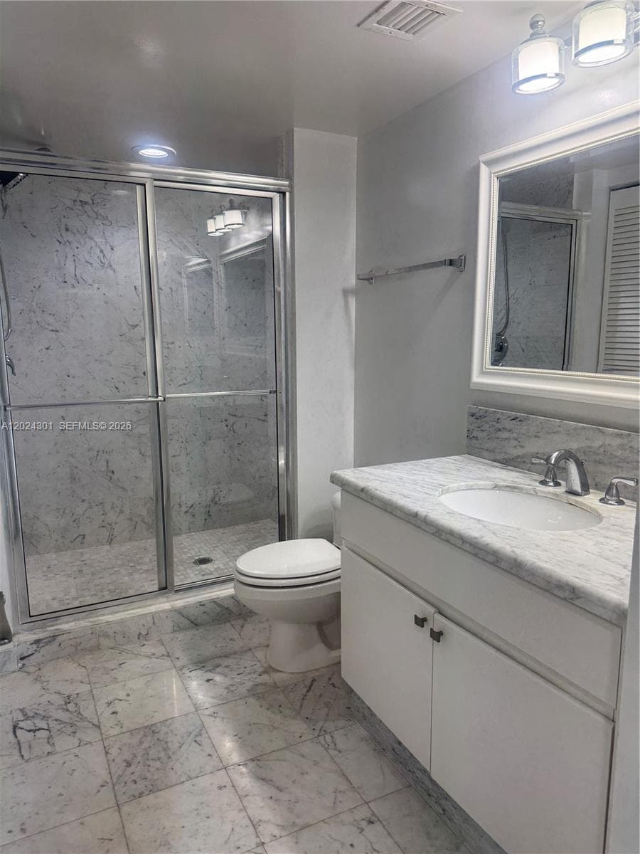 16400 Collins Ave 1242 photo 19