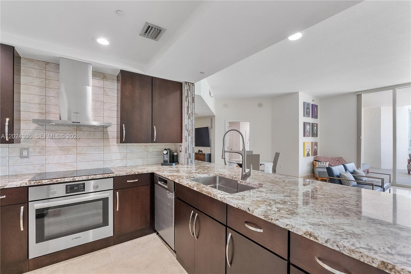 1819 SE 17th St 501 photo 9