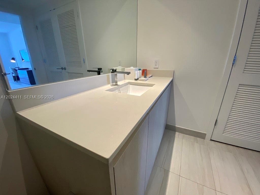 4010 S Ocean Dr R2607 photo 19