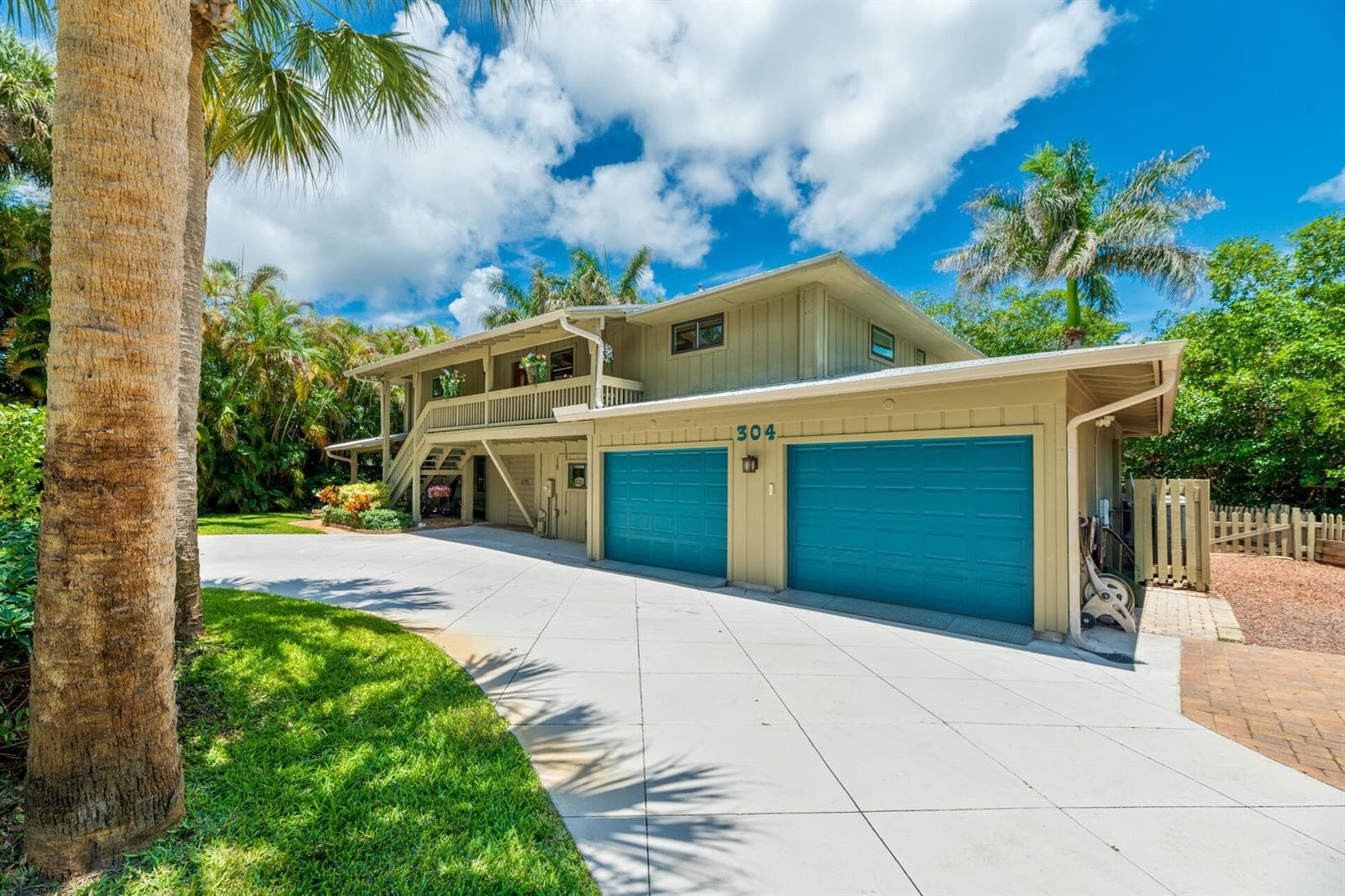 304 SW Indian Groves Drive 4
