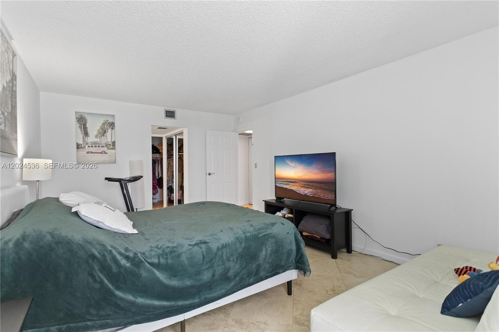 100 Bayview Dr 307 photo 18