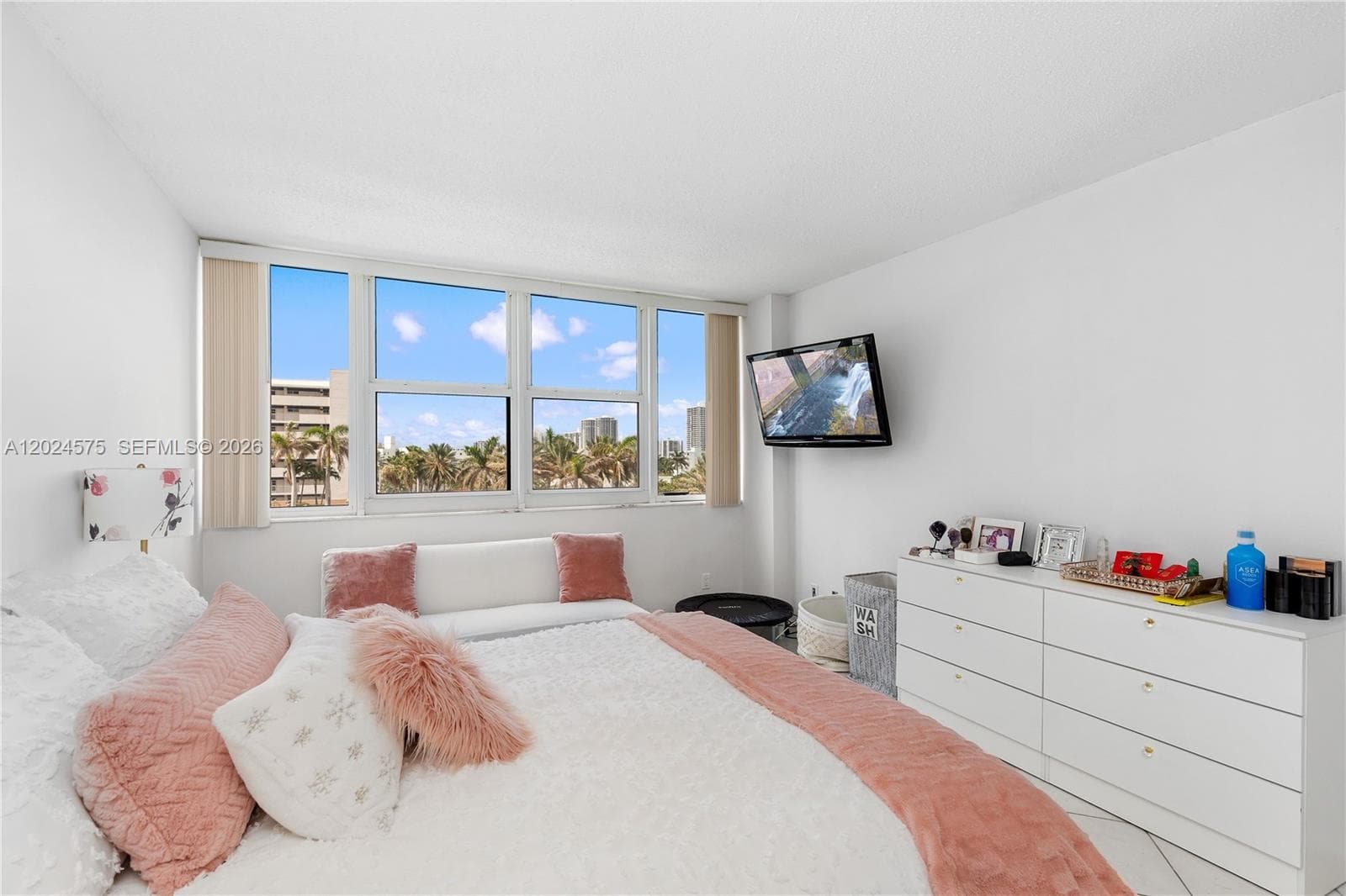 2030 S Ocean Dr 307 photo 16