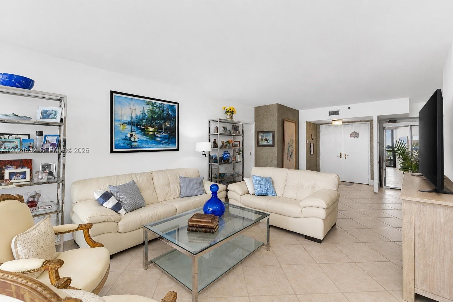 20281 E Country Club Dr 510 photo 9