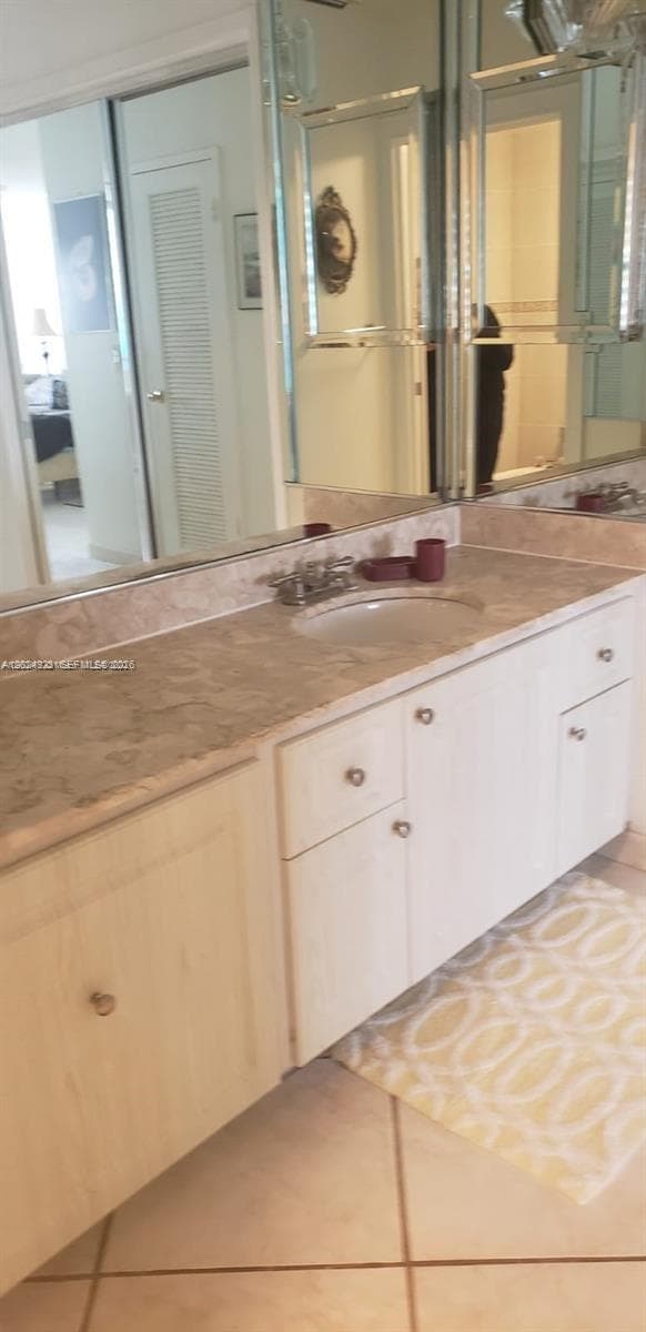 3725 S Ocean Dr 1208 photo 17
