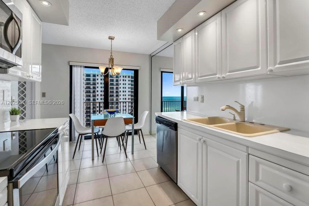 1201 S Ocean Dr 2003N photo 11