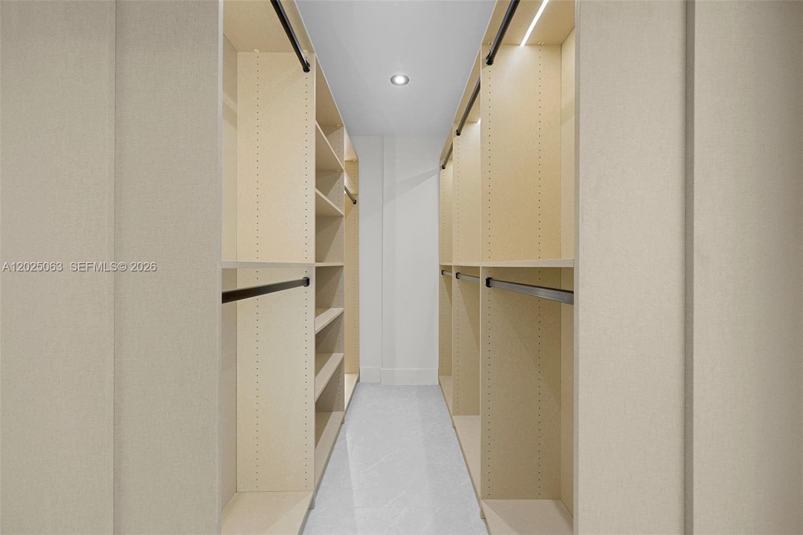 20505 E Country Club Dr 1133 photo 18