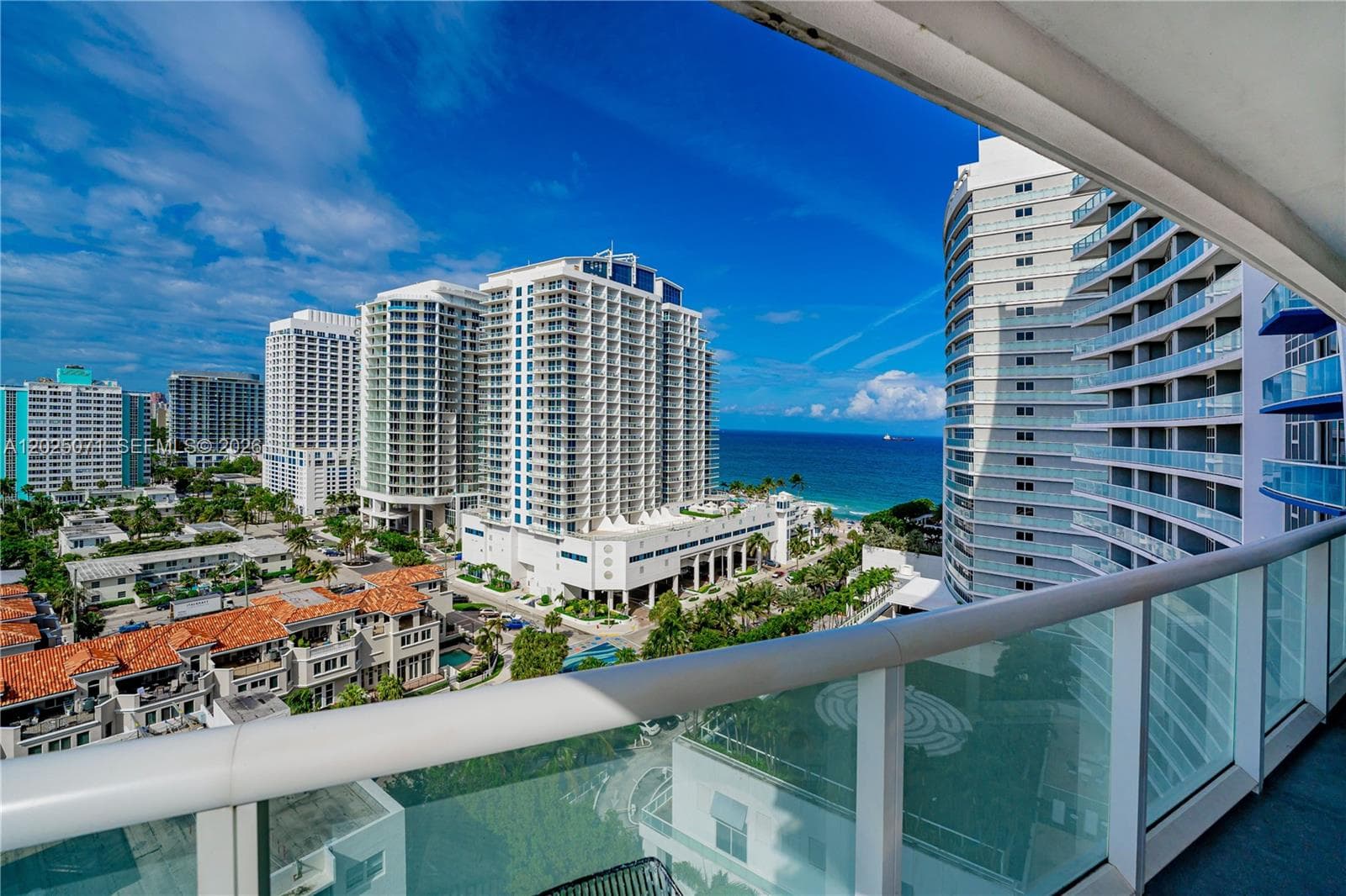 3101 Bayshore Dr 1402 photo 2