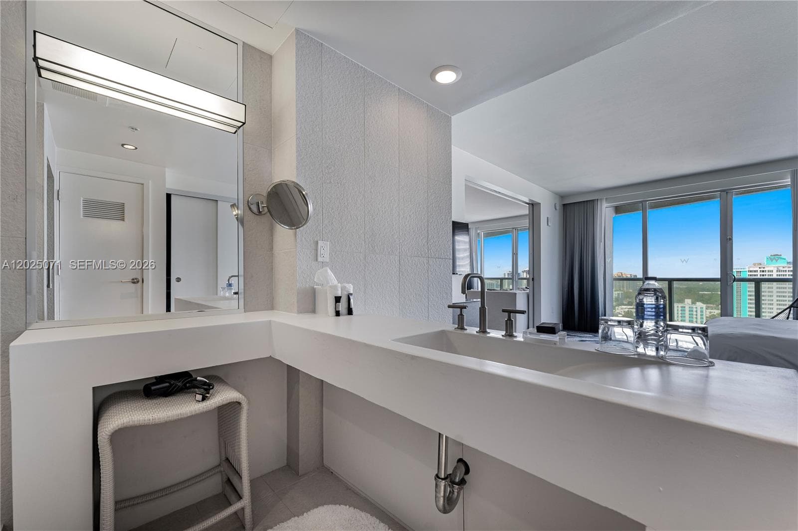 3101 Bayshore Dr 1402 photo 12