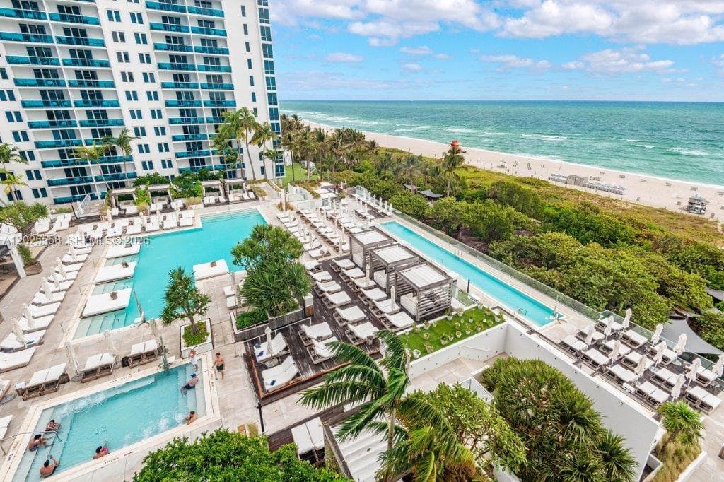 2301 Collins Ave 811 photo 25