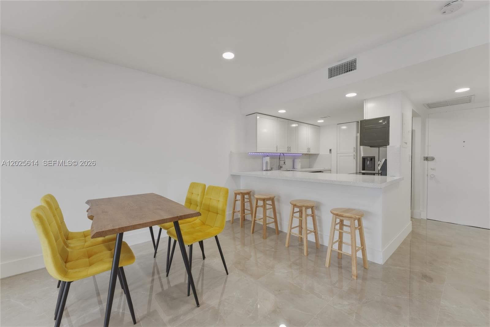 3702 NE 171st St 17 photo 5