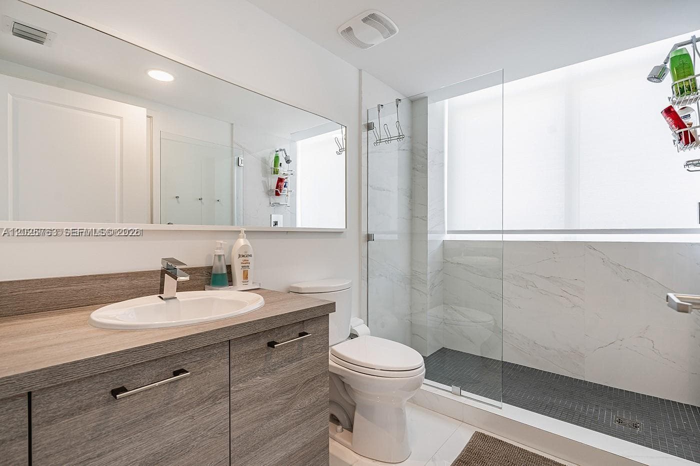 400 Sunny Isles Blvd 1804 photo 23