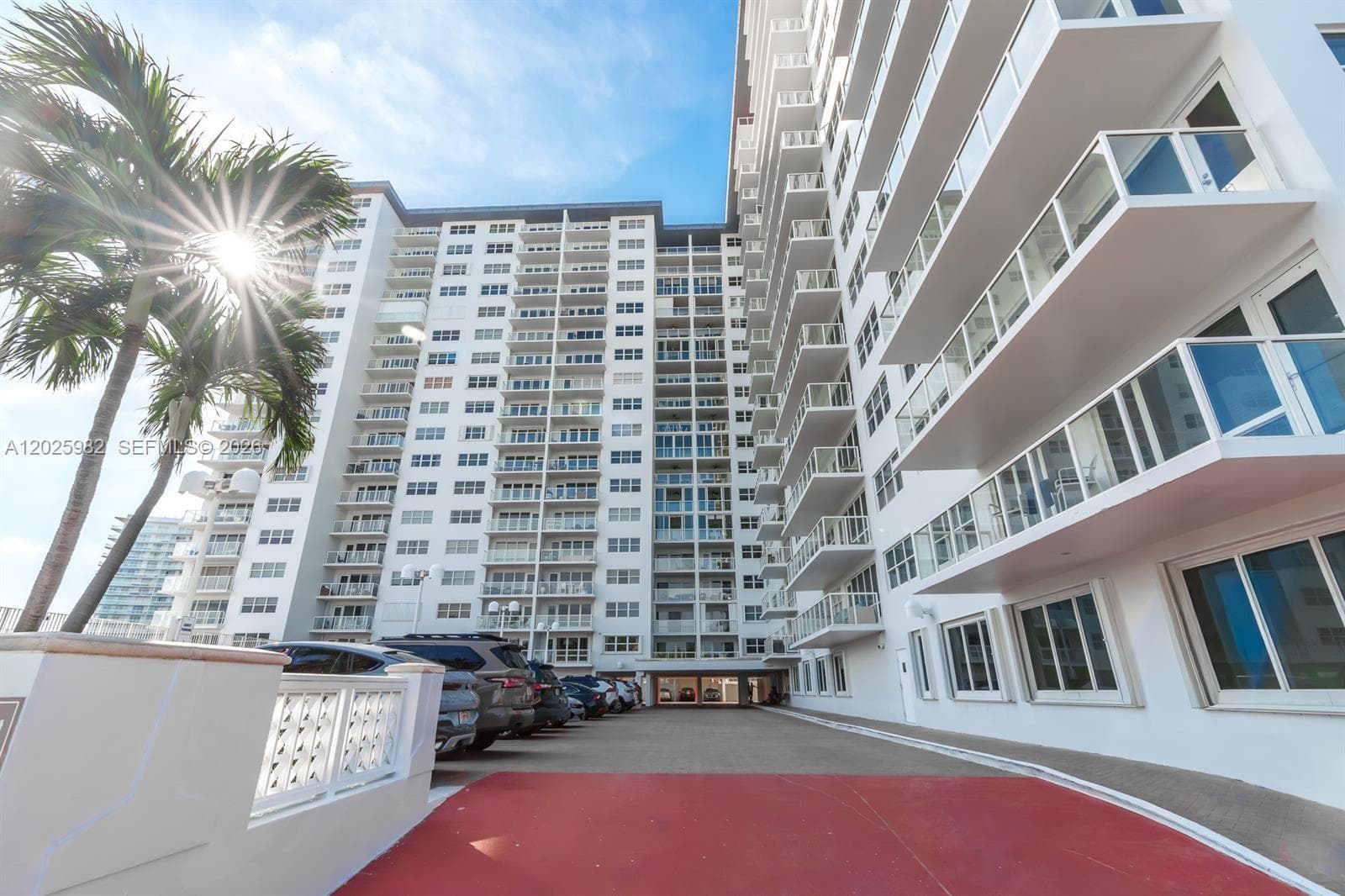 111 N Pompano Beach Blvd 909 photo 18
