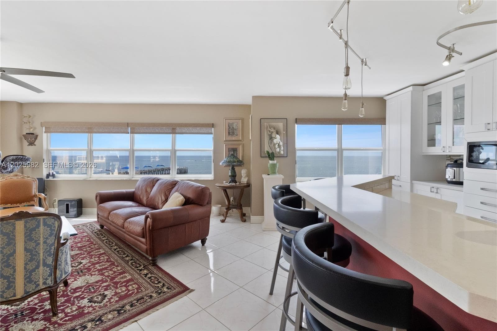 111 N Pompano Beach Blvd 909 photo 4