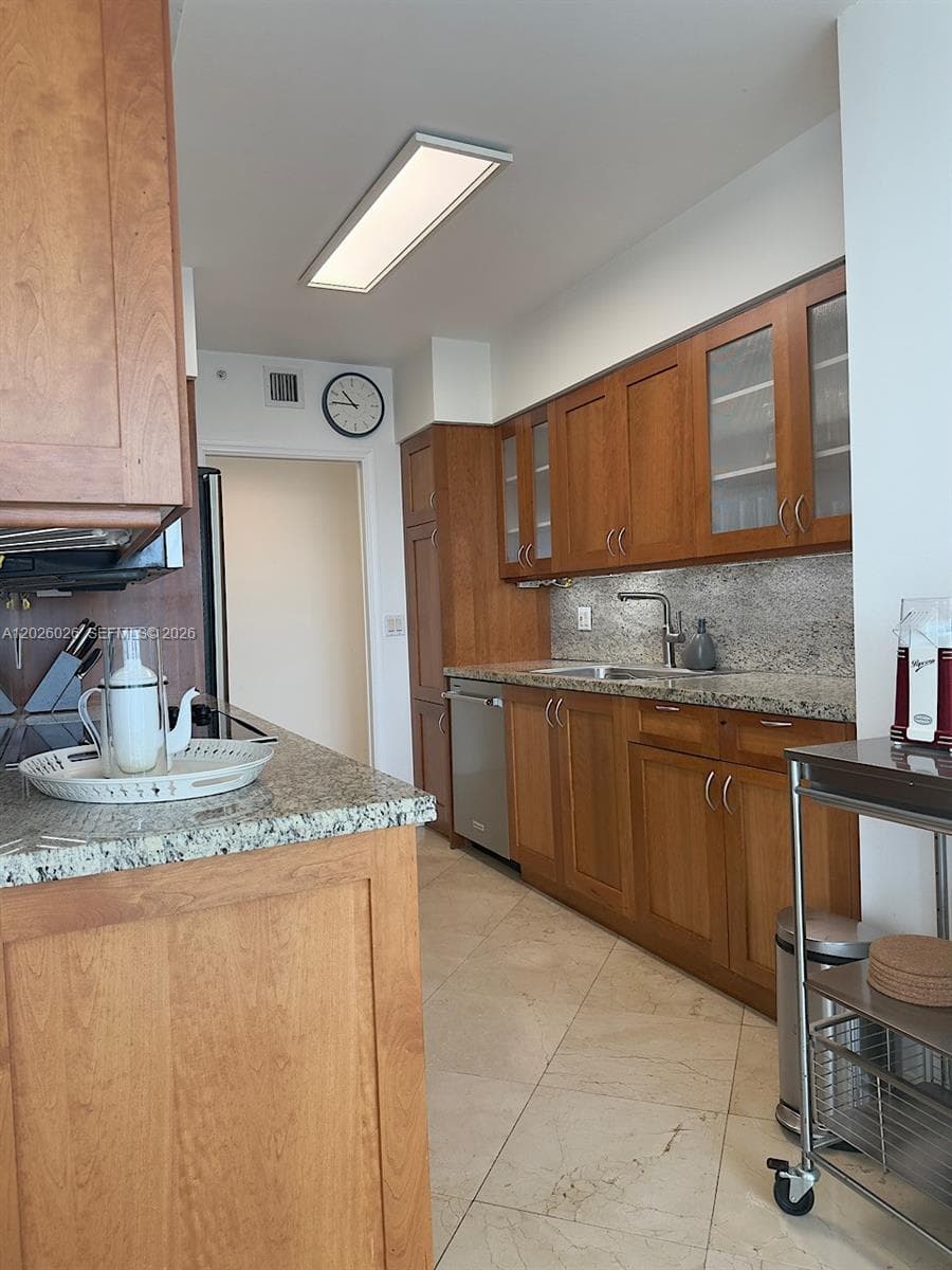 16400 Collins Ave 1545 photo 20