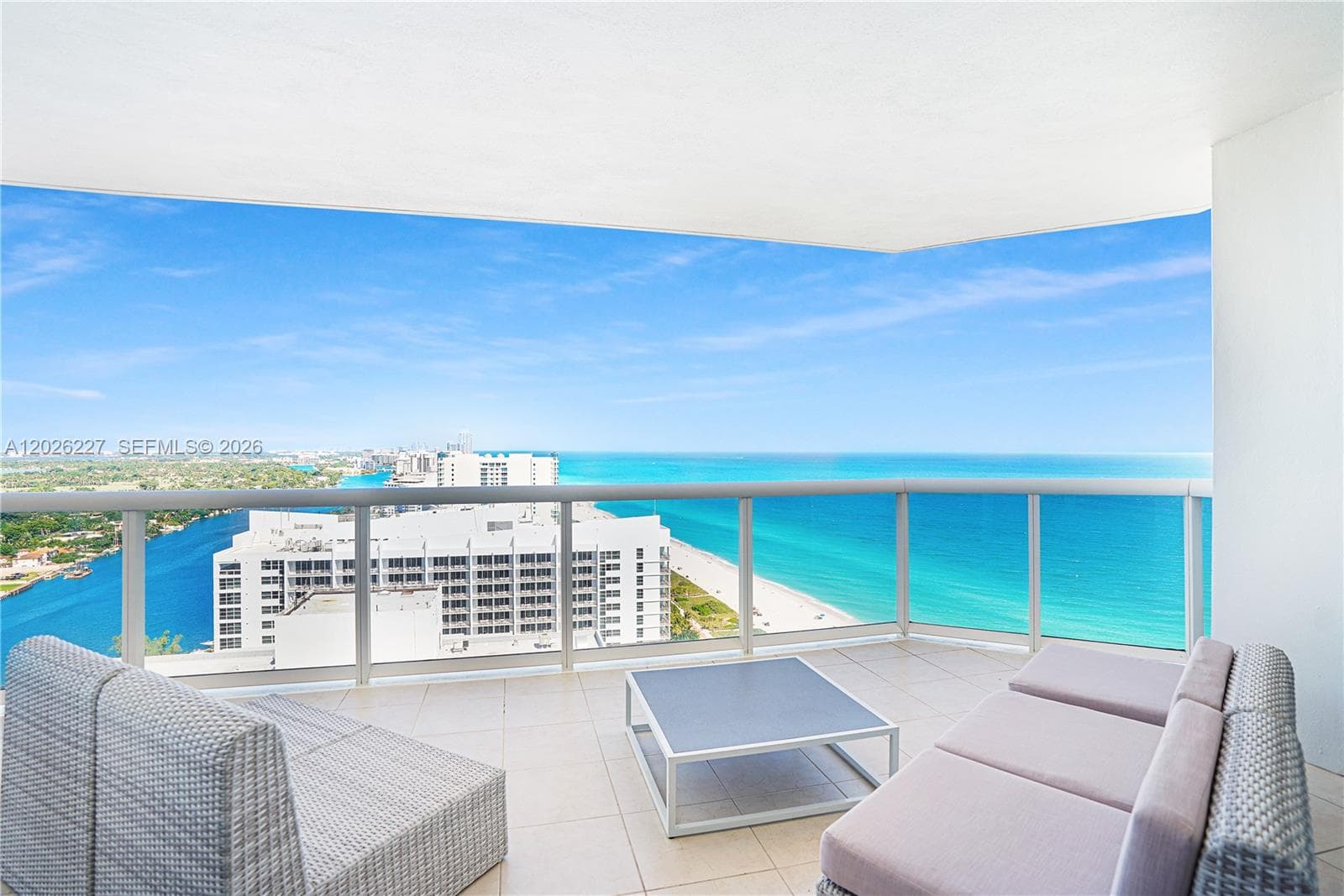 4779 Collins Ave 2908 photo 1