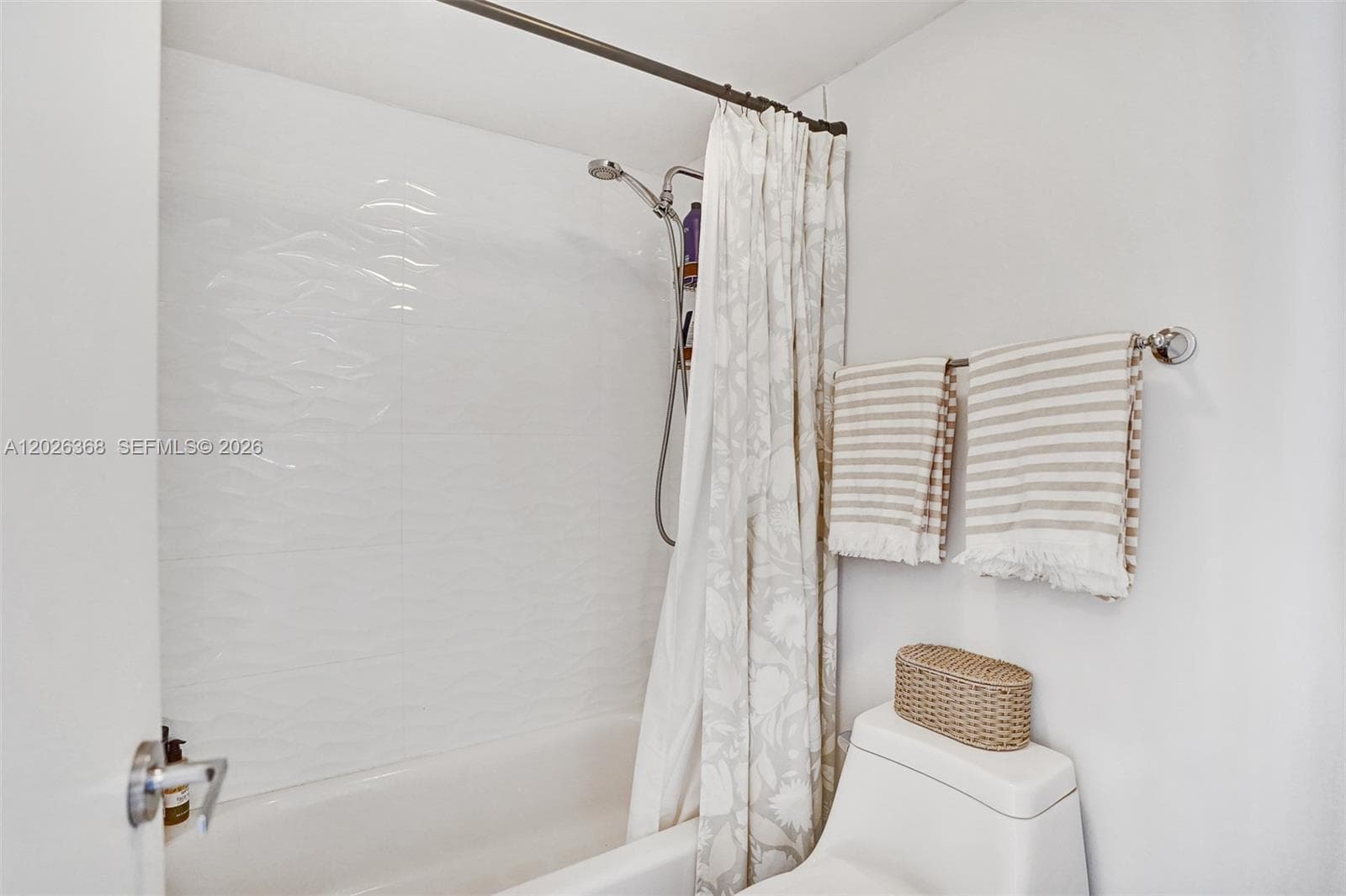 6767 Collins Ave 408 photo 17