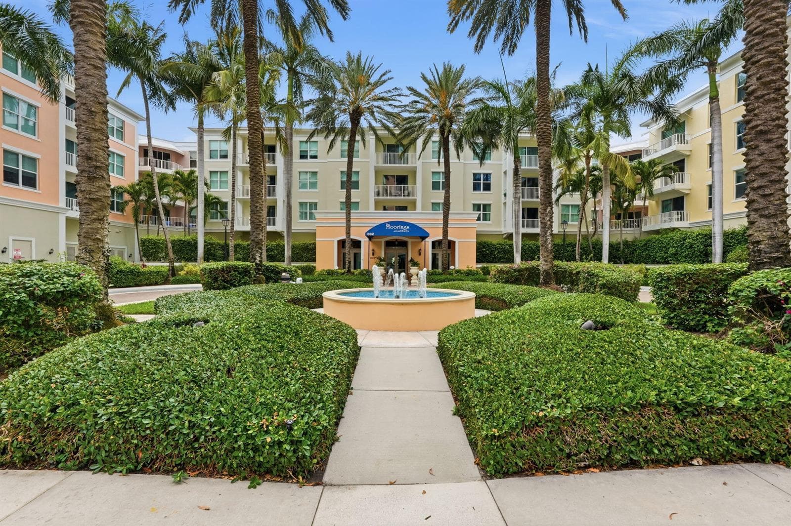 802 W Windward Way #304 3