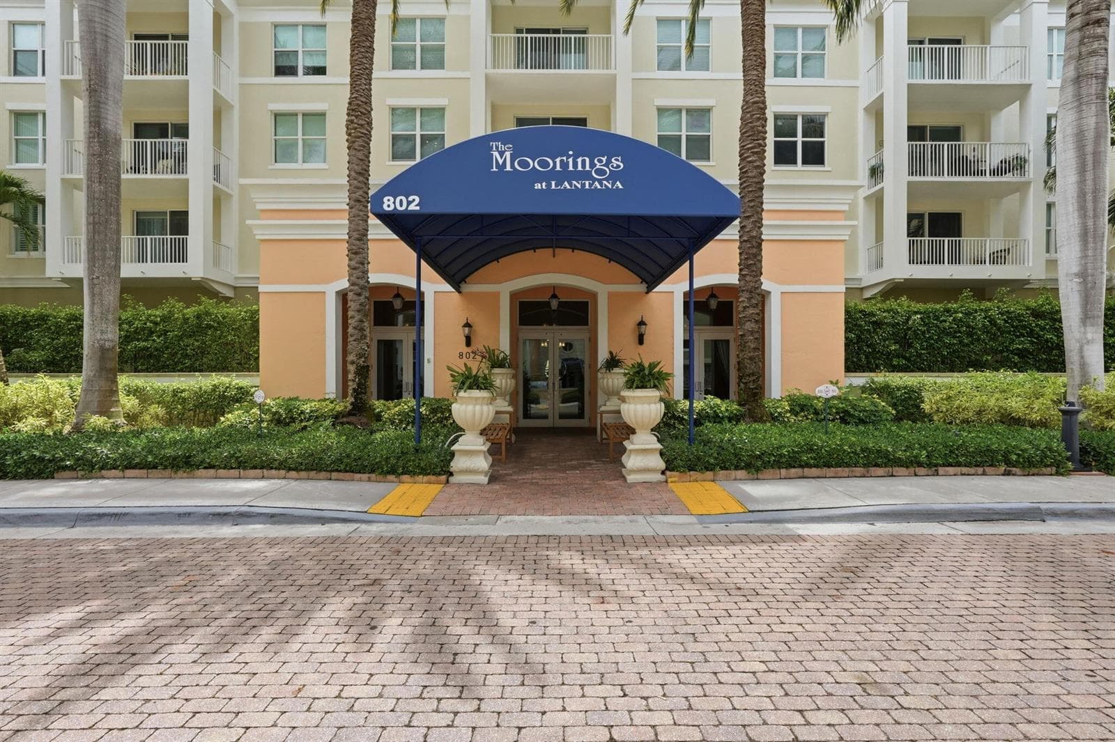 802 W Windward Way #304 4
