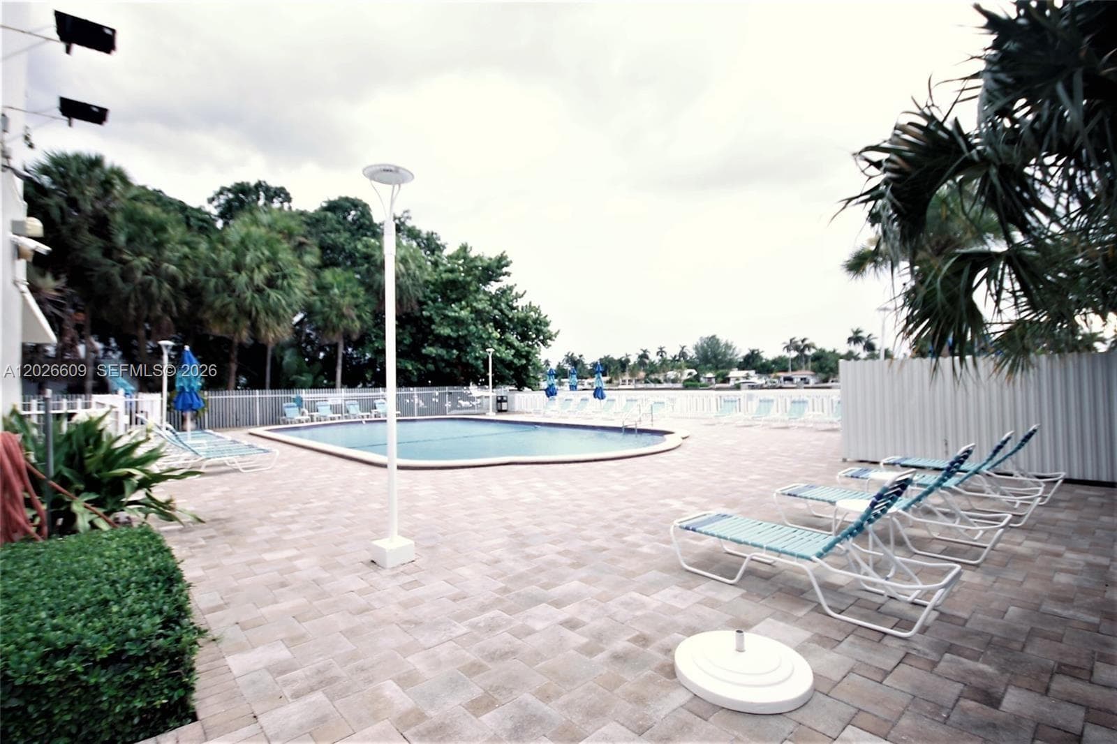 1455 N Treasure Dr 1A photo 4