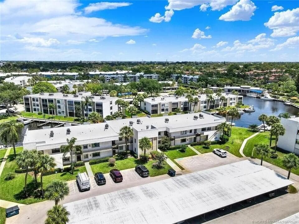1950 SW Palm City Road 2-102 photo 2