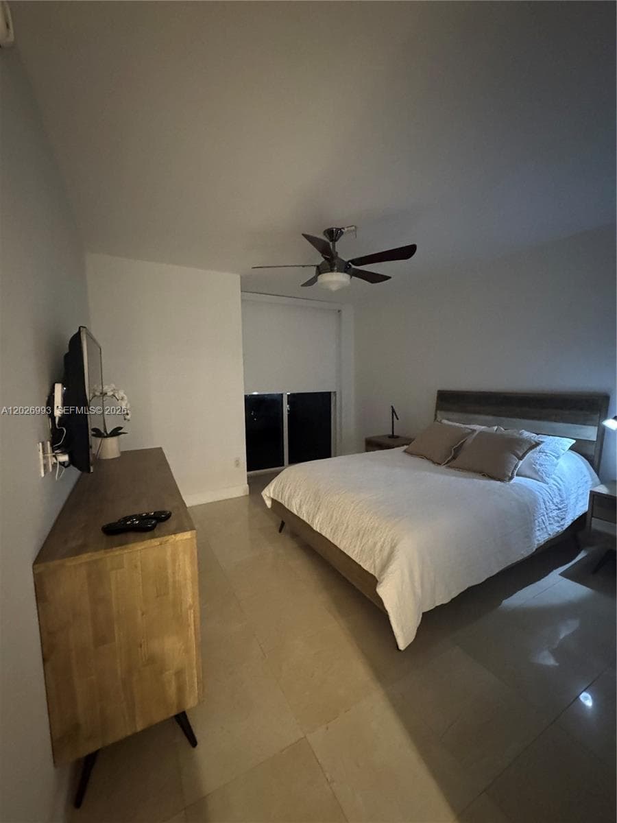 1830 S Ocean Dr 3003 photo 14