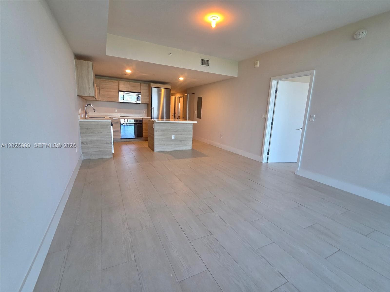 16385 Biscayne Blvd 1019 photo 16