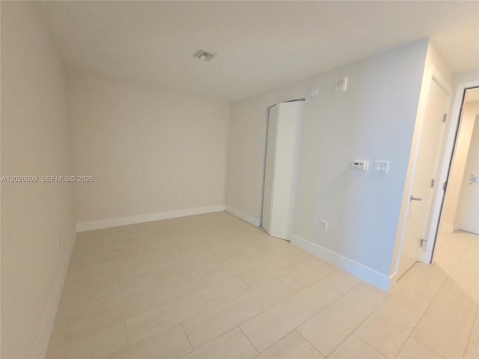 16385 Biscayne Blvd 1019 photo 20