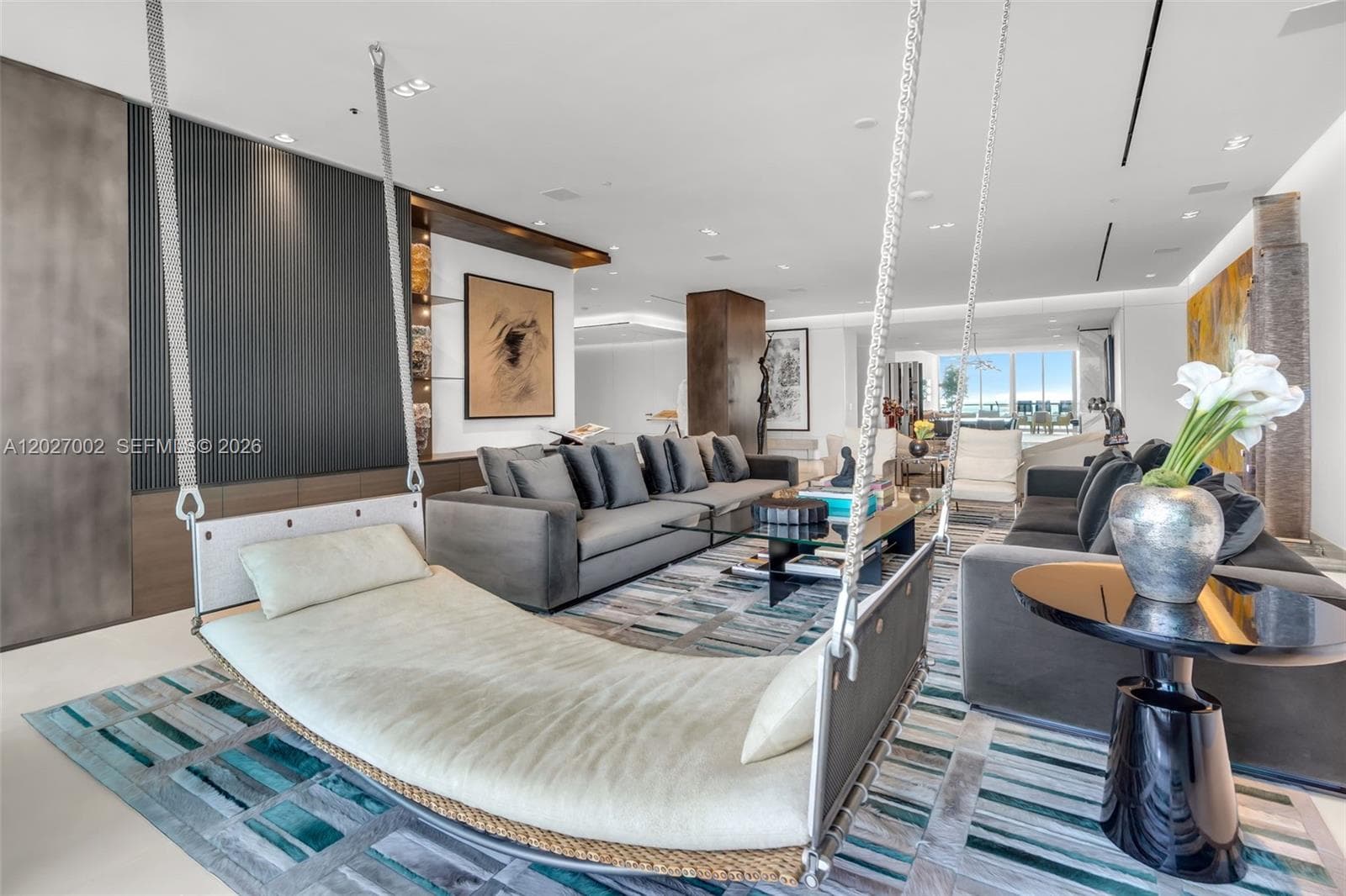 350 Ocean Dr LPH2N photo 9