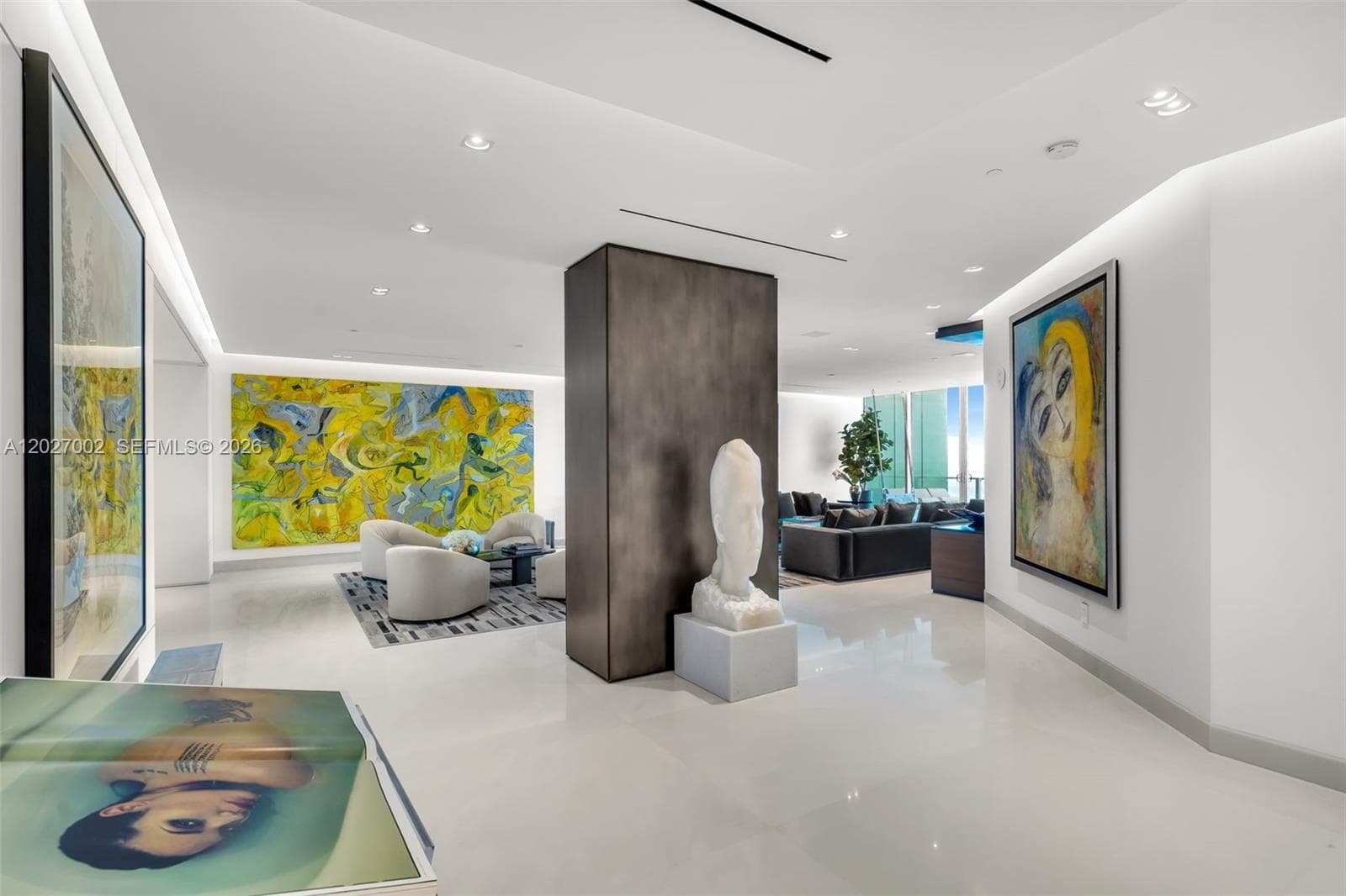 350 Ocean Dr LPH2N photo 4