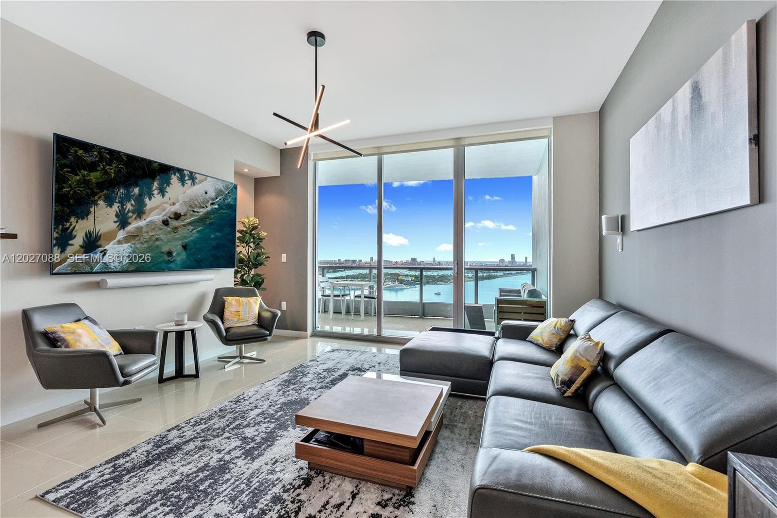 900 Biscayne Blvd 3109 photo 1
