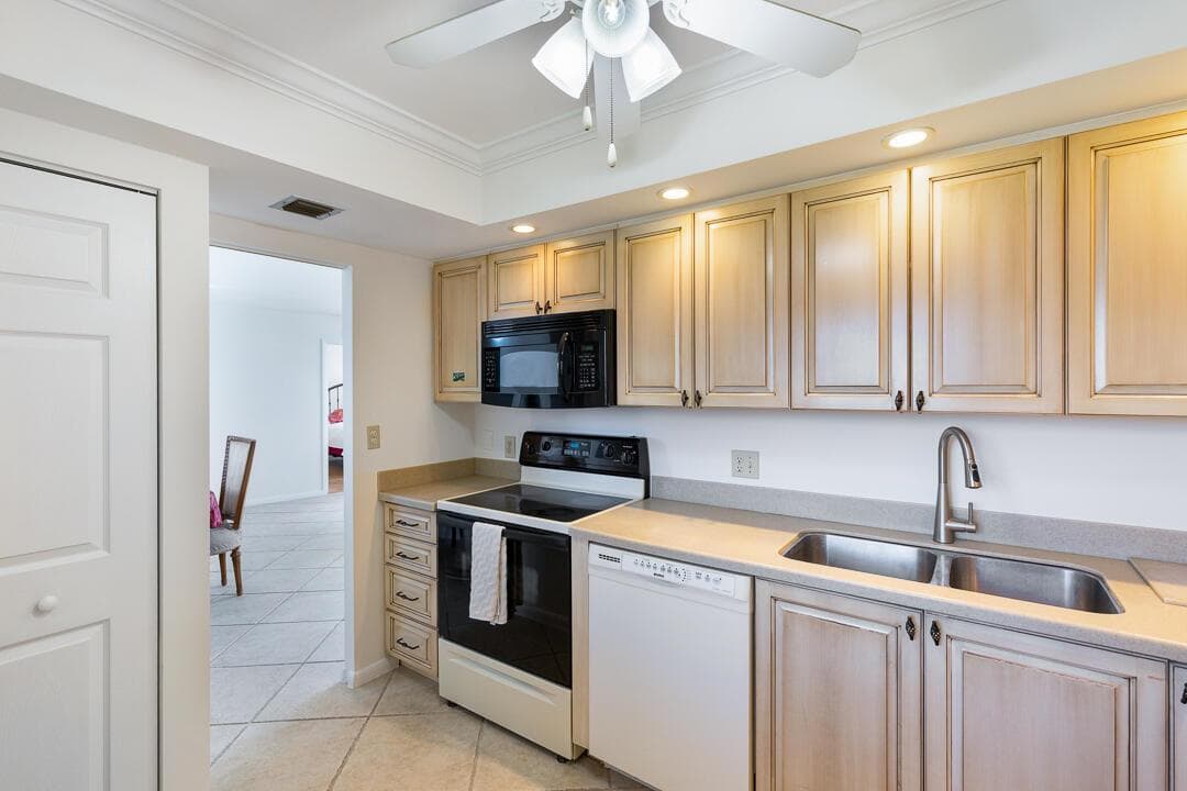 400 Ocean Trail Way 1108 photo 12