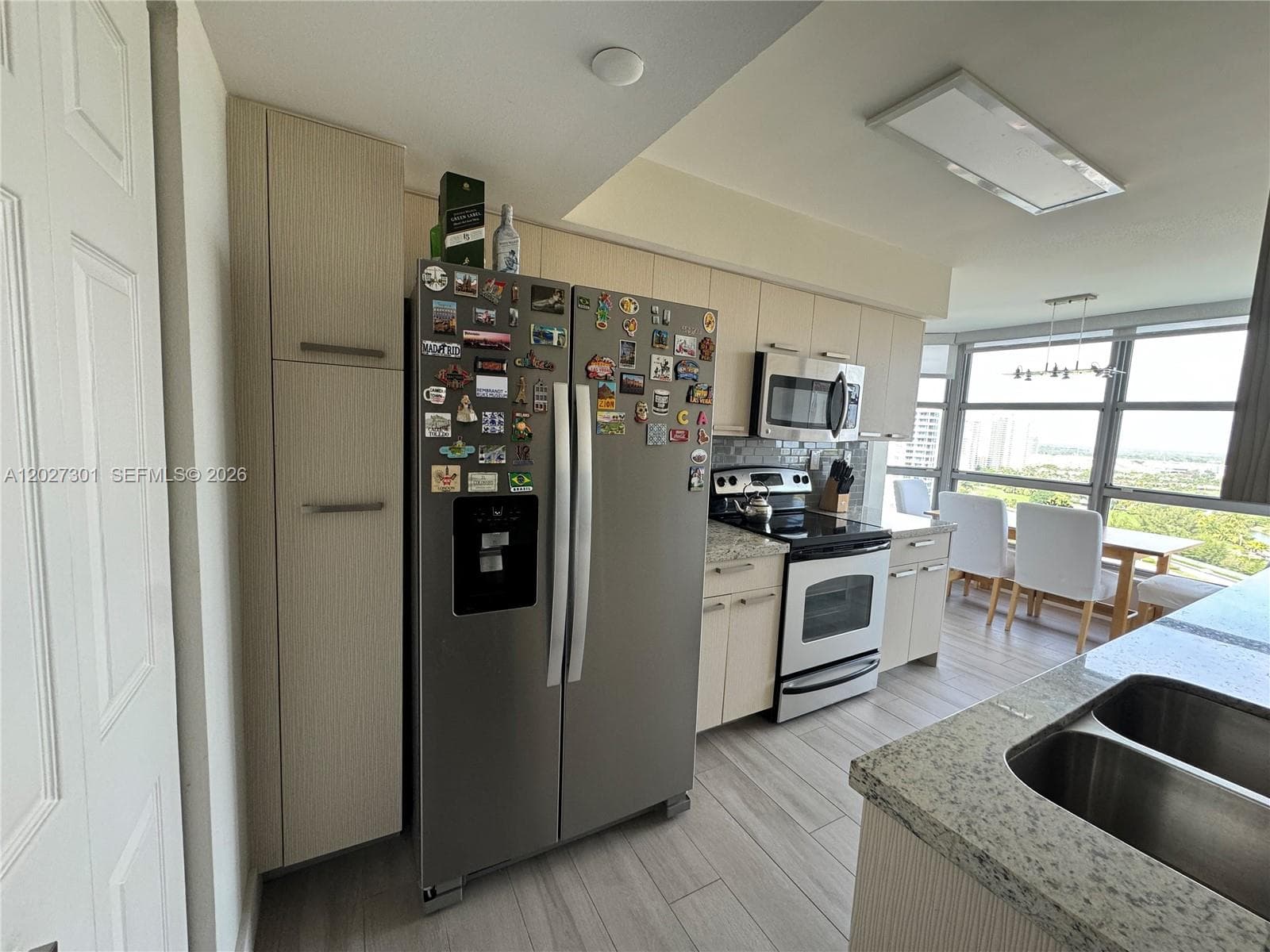 3500 Mystic Pointe Dr 2003 photo 9