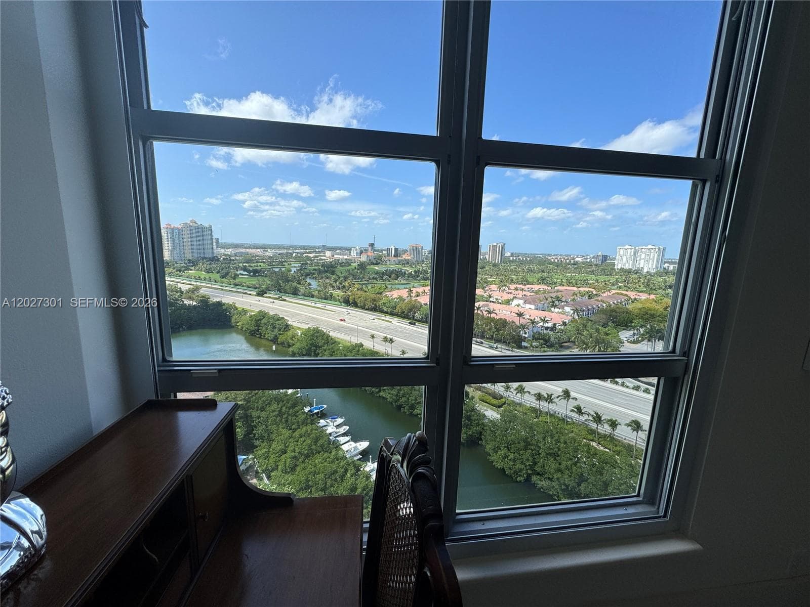 3500 Mystic Pointe Dr 2003 photo 18