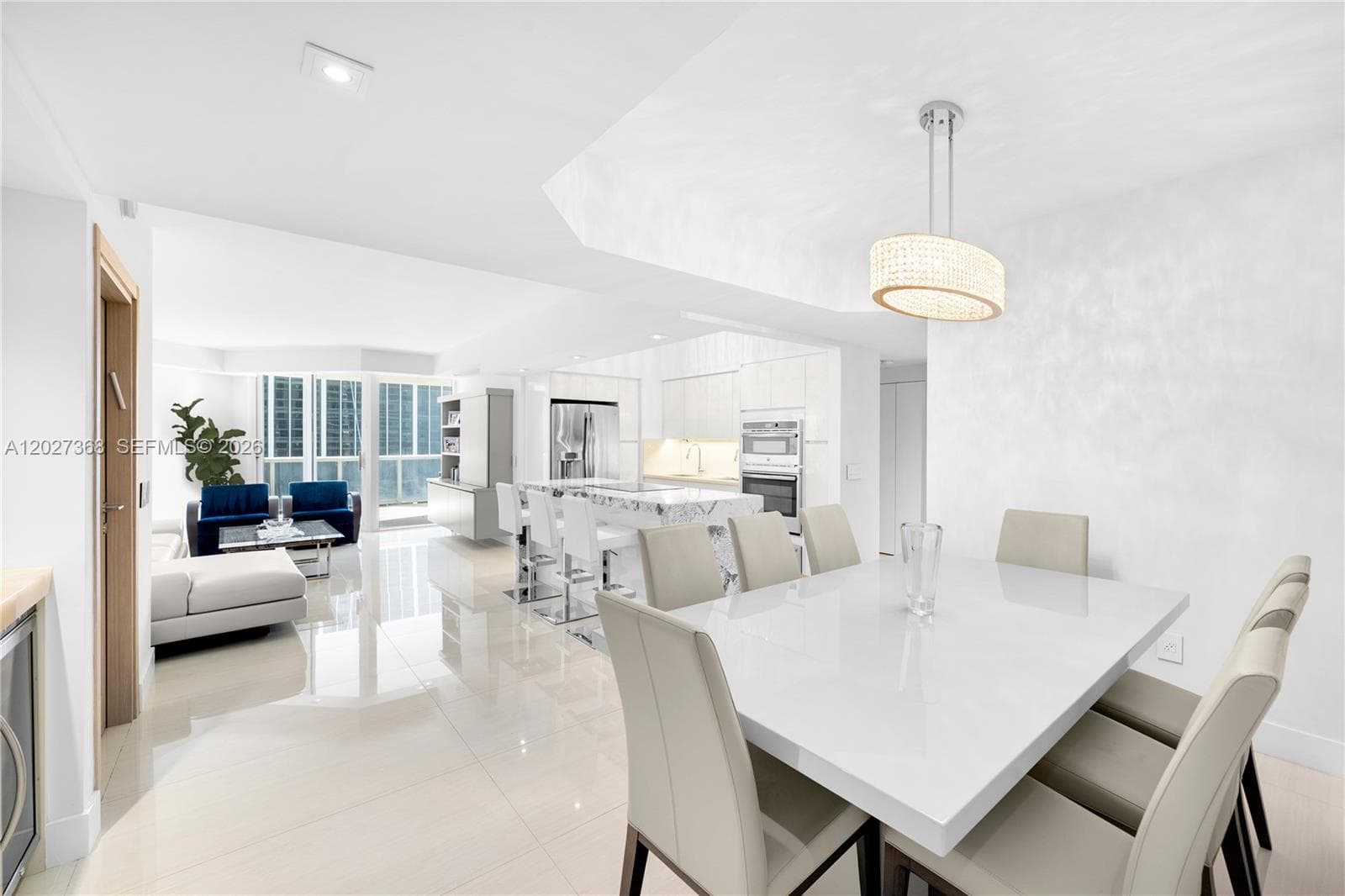 4779 Collins Ave 908 photo 6